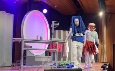 Die Drachenklasse im Theater