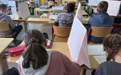 Wir haben heute am Mathewettbewerb Känguru teilgenommen!